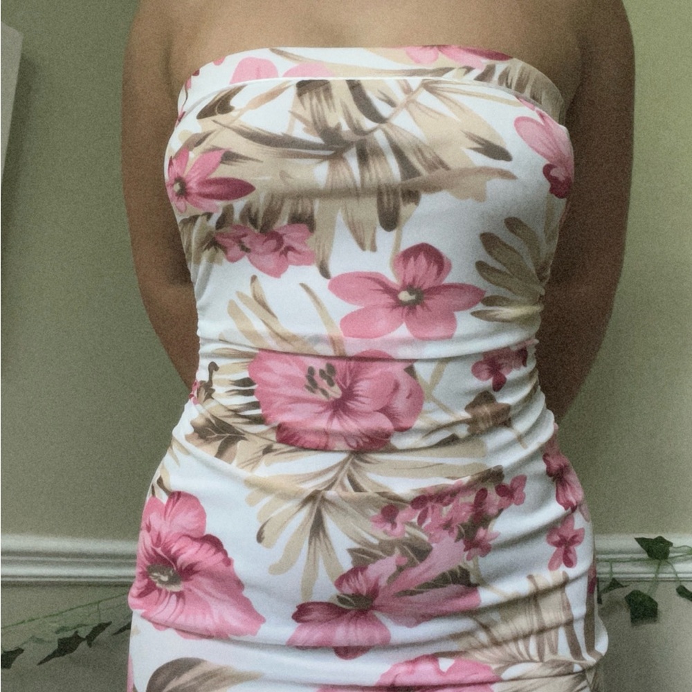 VINTAGE Jessica White Floral Strapless Dress Asymmetrical Skirt
